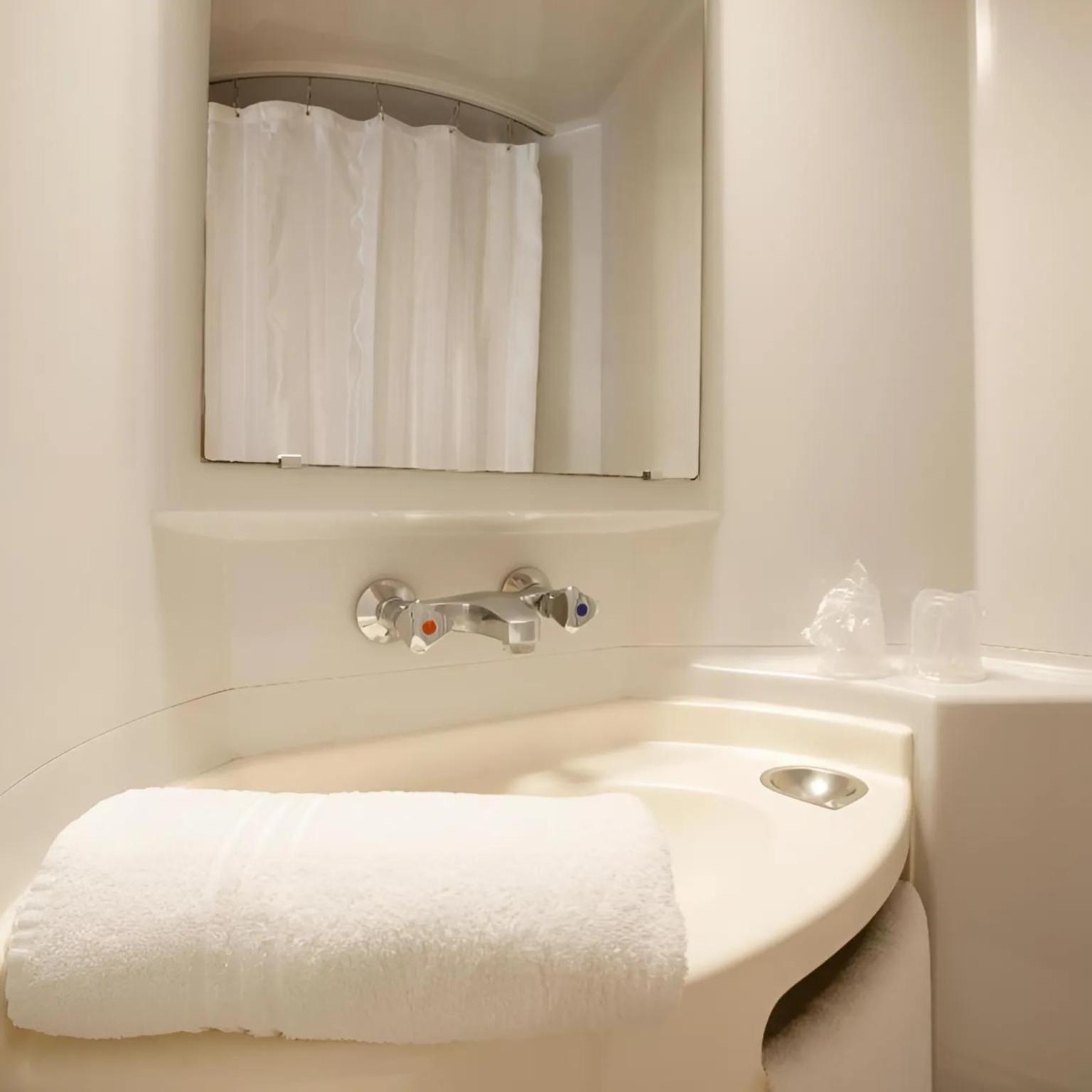 Première Classe Reims Est - Hotel