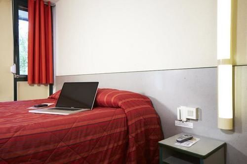Première Classe Reims Est - Hotel