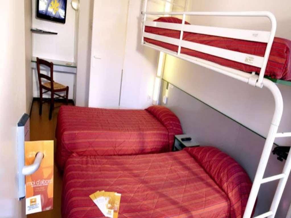 Premiere Classe Reims Est - Hotel 3*