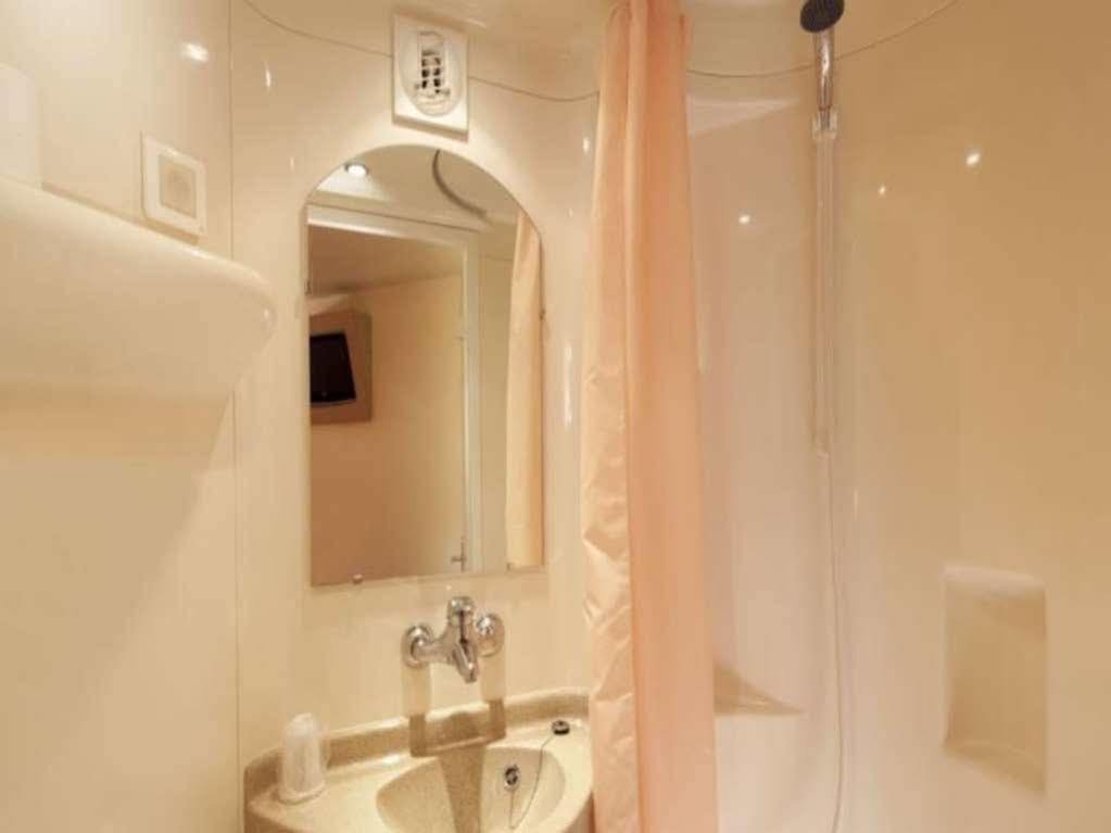 Première Classe Reims Est - 3*